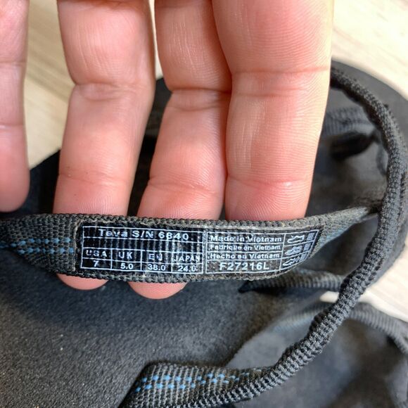 Teva Women's Flip Flops Olowahu Strappy Thongs Sandals S/N 6840 Black Size 7 - Picture 8 of 8